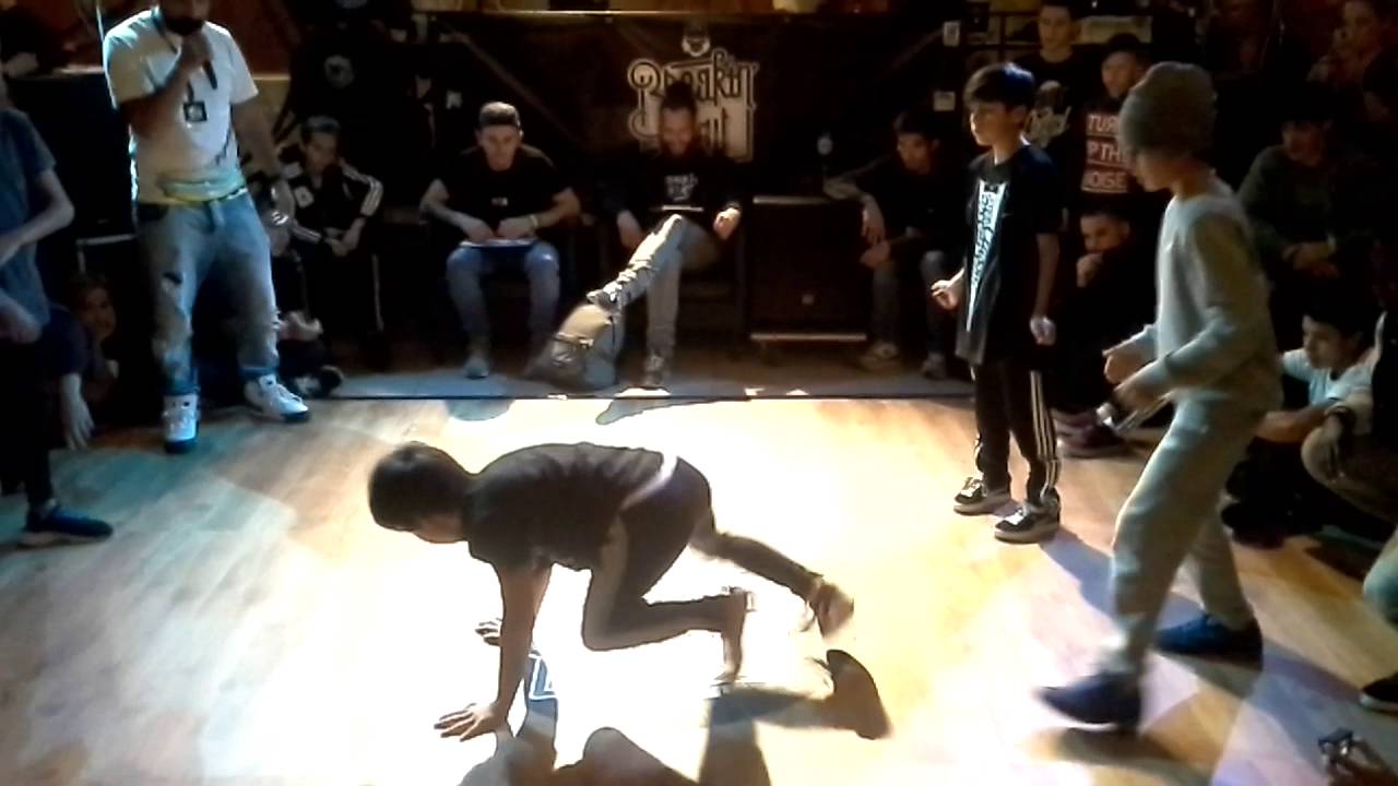 ZeuStreet vs Out of Control 1 - 1/8 de Final Breakin'Day 2016