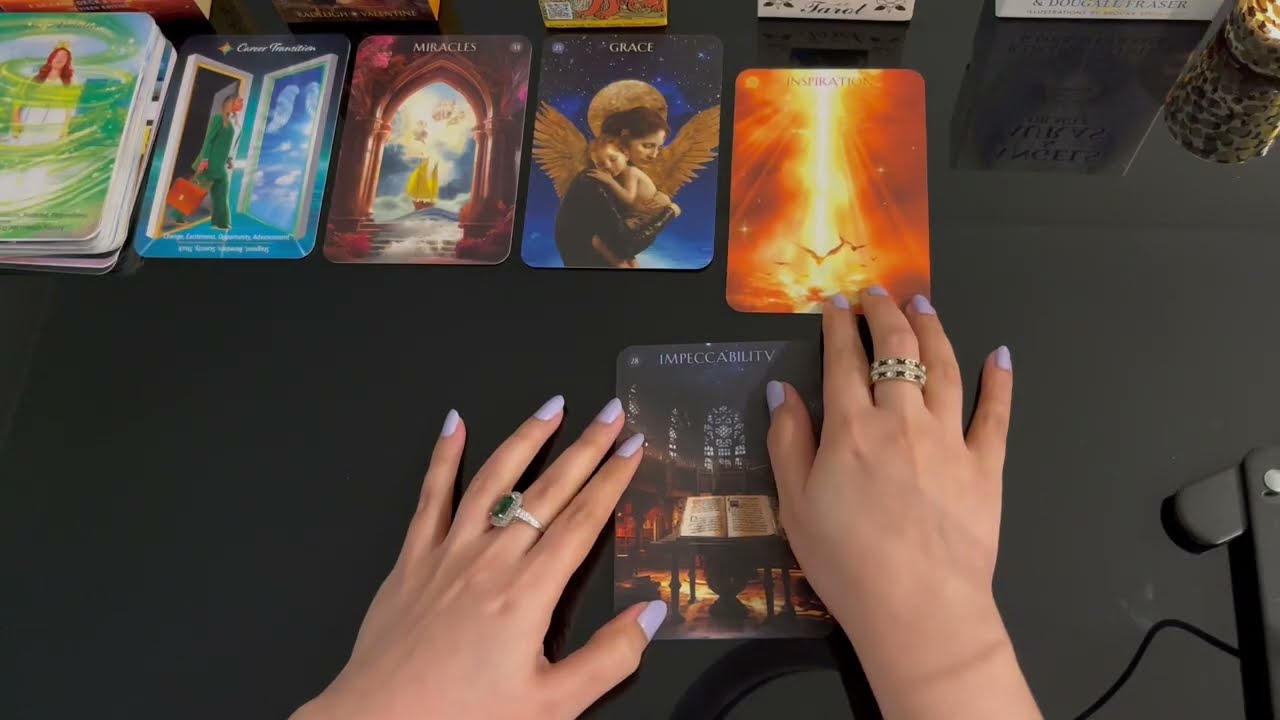 Leo - Tarot June 2025. Career transition, very enriching future!