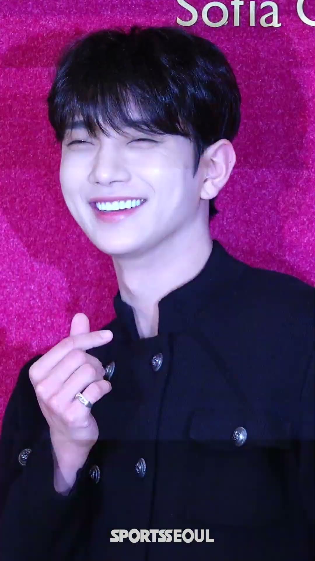 조슈아(JOSHUA), 얼굴이 복지 '천상계 비주얼'