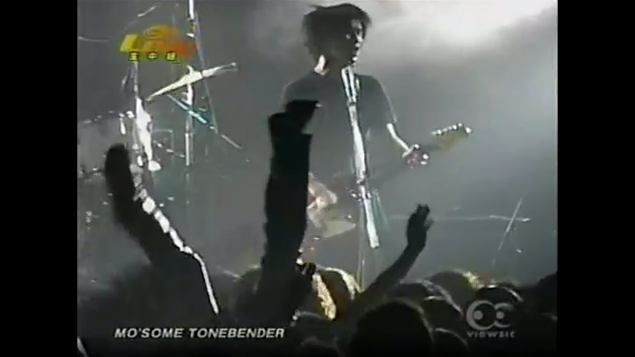 MO'SOME TONEBENDER / TOUR ”HELLO” at 新宿リキッドルーム(20011115)