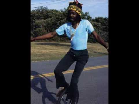 Peter tosh - reggae mylitis (traduction pt-fr)