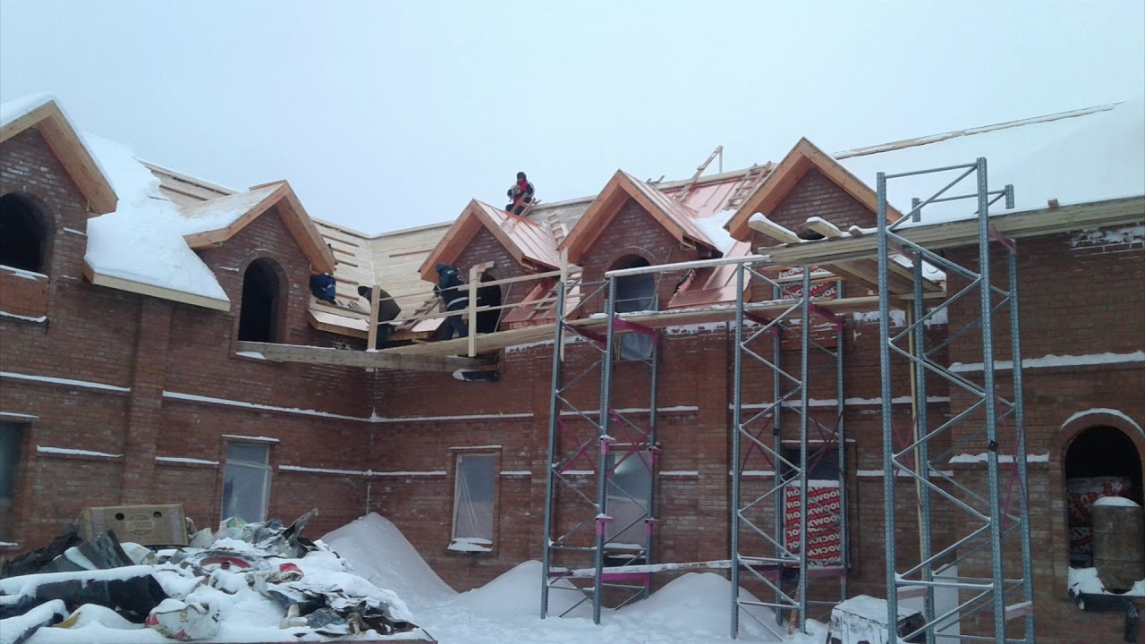 Кровельные работы. Монтаж медной рулонной фальцевой кровли. - YouTube