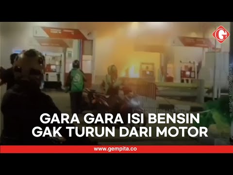 Sepeda Motor Terbakar di SPBU Cakung Jakarta Timur
