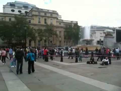 Video: Kodėl Londoniečiai Bokšte Laiko Juodąsias Varnas