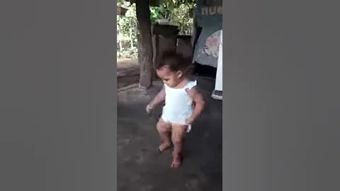 Beb bailando