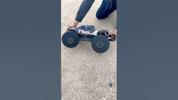 TIRE BALLOONING #arrma #traxxas #rc #offroad #fyp #shorts #fun #trending #trendingshorts #custom