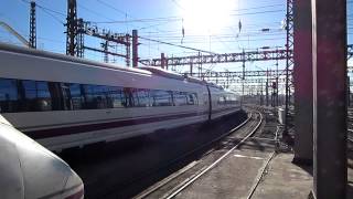 Renfe S-103 AVE llegando / arriving at Madrid Puerta de Atocha - Spain