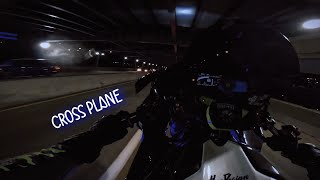 Yamaha R1 terrorizing the highway
