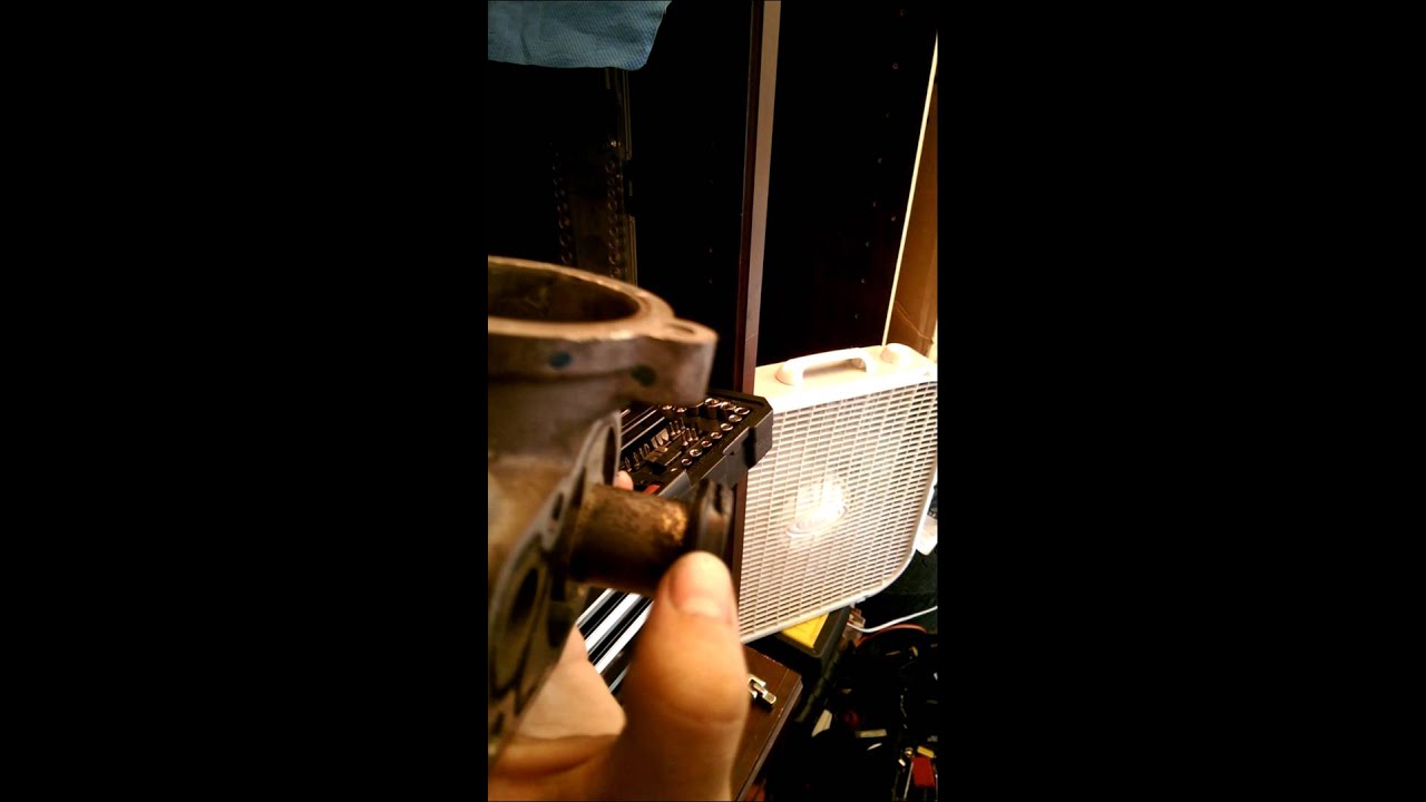Cadillac Cts '08 thermostat - YouTube