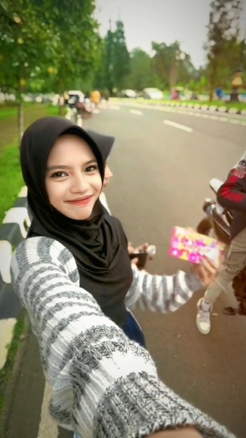 Pandangan pertama liat nona langsung suka