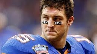 Tim Tebow runs 20 yard touchdown with broken leg