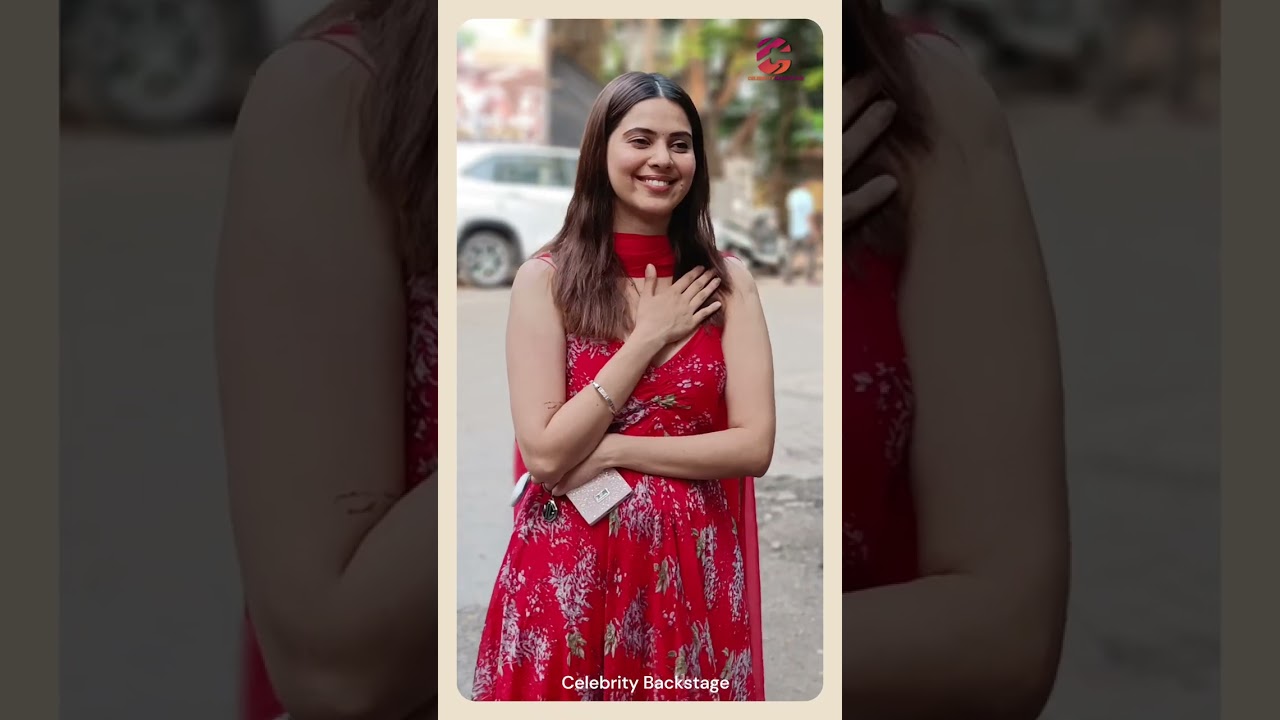 Alice Kaushik Prays at Ganesh Mandir, Juhu 🌸🛕