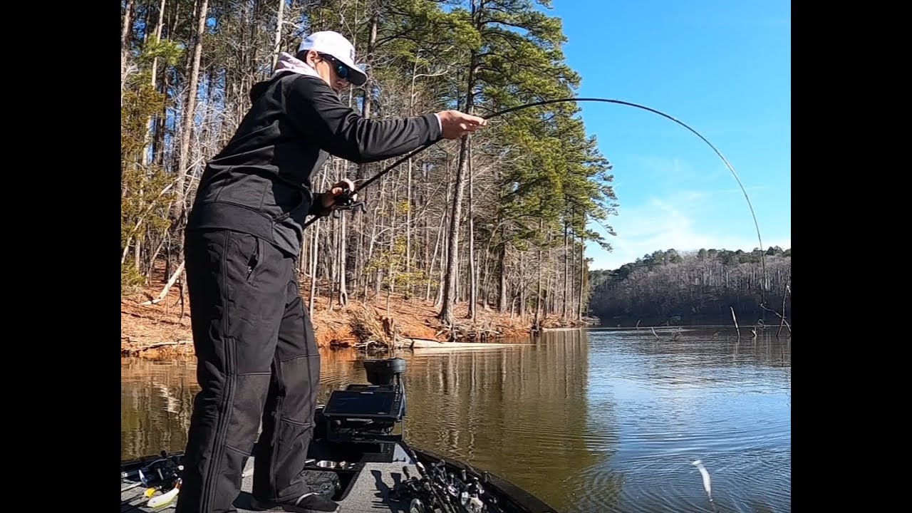 Going for 20! Falls Lake Bass Fishing in February Bass Manager The