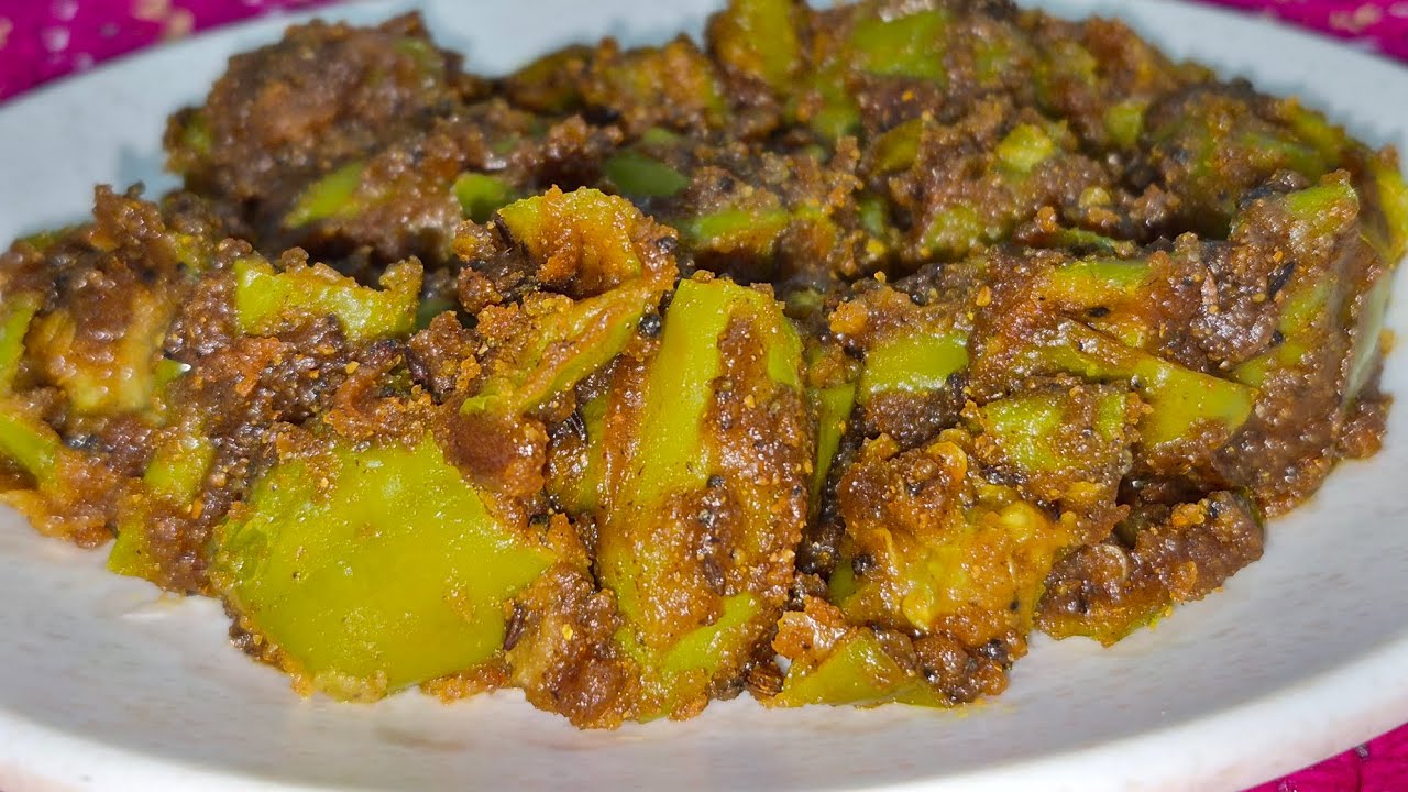 Besan wali Mirch 😋Besan Mirchi 5 minute recipe💯