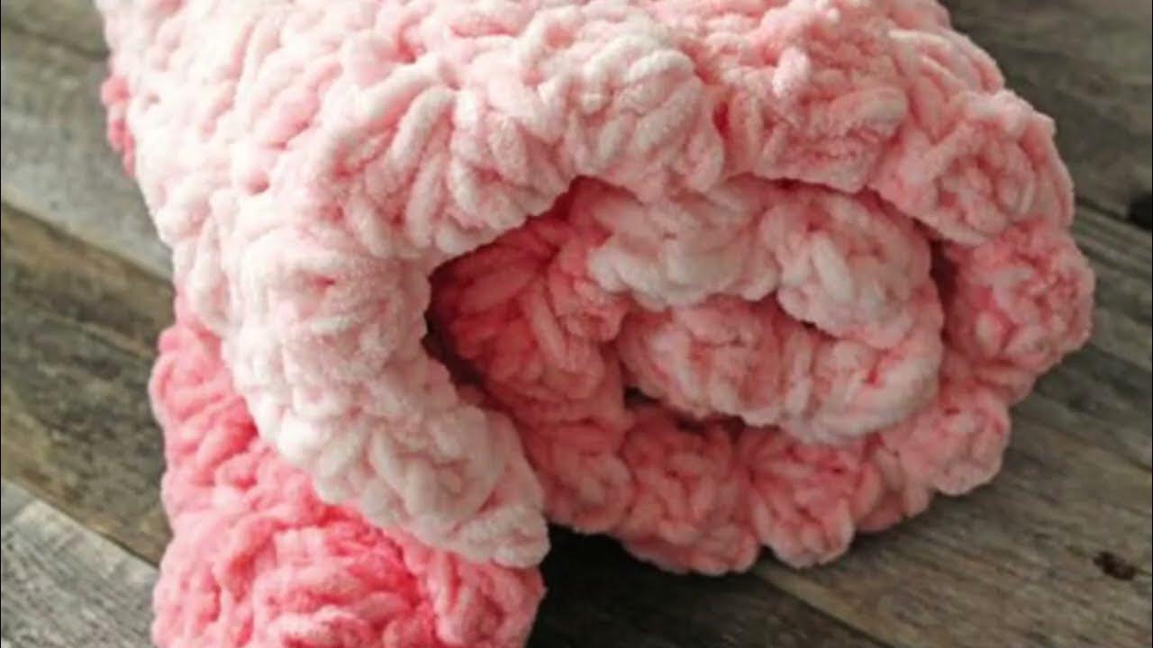 Easy Chunky Shell Blanket Pattern: Learn to Make Using Bernat Baby Blanket  Yarn 