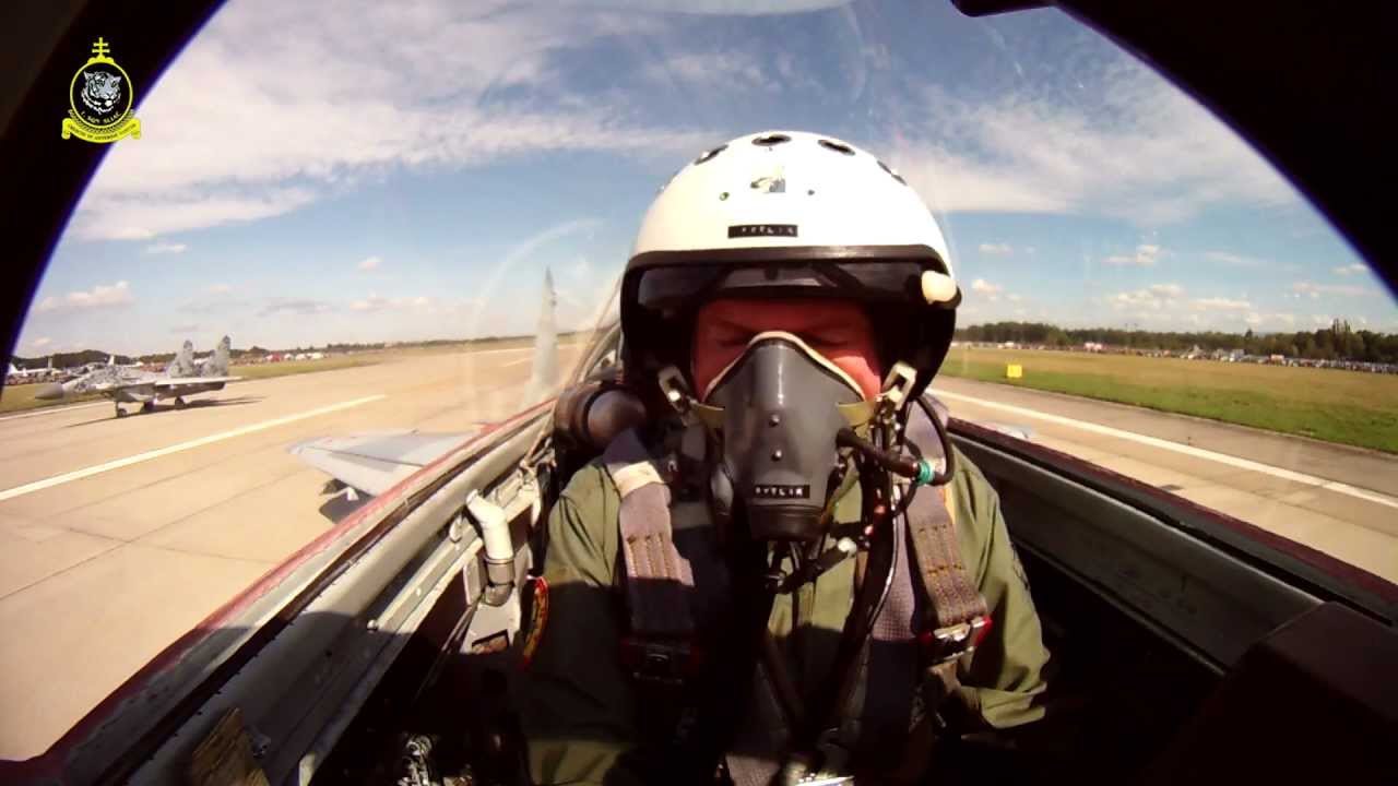 Dogfight Mig 29 YouTube