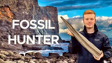 Frozen BEACH Fossil Hunting + HUGE Fossil Ichthyosaur JAW! | Fossil Hunter