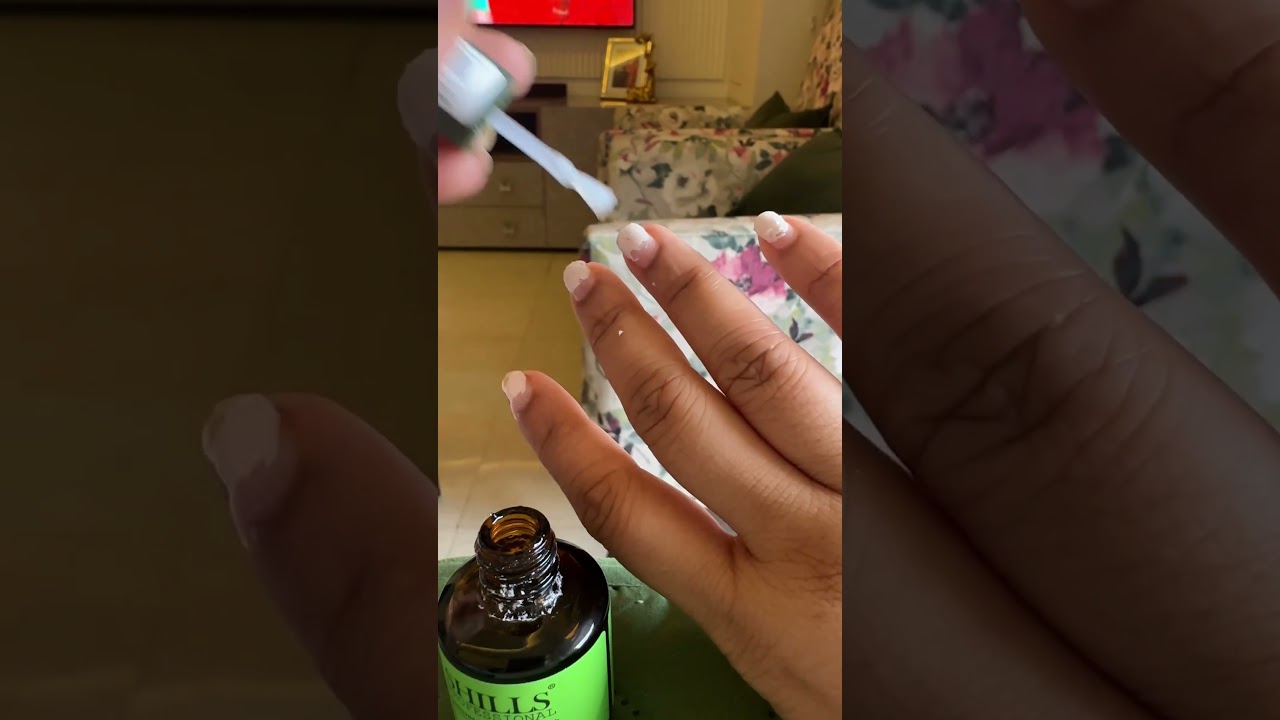 Best way to remove Gel nail polish at home!! 💅 