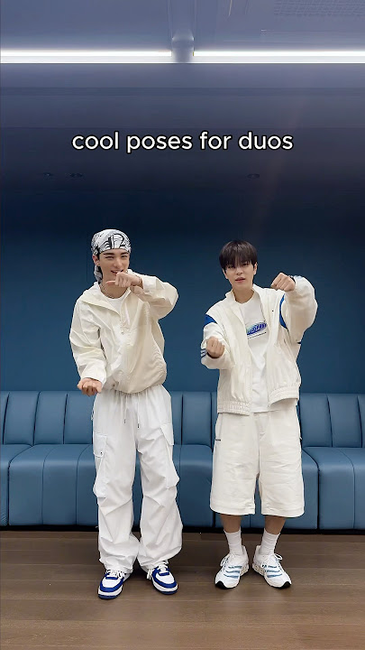cool poses for 🥟🐶 #StrayKids #스트레이키즈 #현진 #Hyunjin #승민 #Seungmin #YouMakeStrayKidsStay