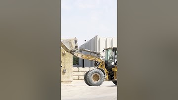 CAT Wheel Loader Loading Aggregate #shorts
