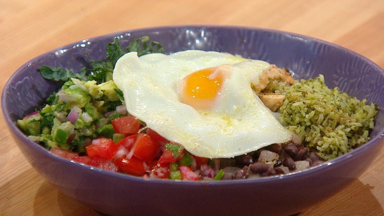 Tex-Mex Bowl with Chipotle Dressing | Rachael Ray Show