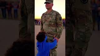 Blindfold on… but the heart never guesses wrong.One touch—and he found his hero ❤️🇺🇸#MilitaryReunion