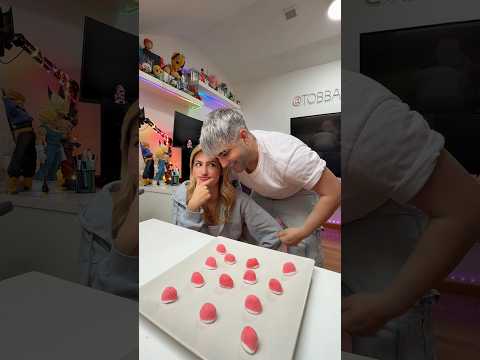 JUGAMOS A LA GOLOSINA ENVENENADA🤣#shorts #tobbaliink