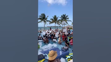Pool Party RIU Reggae #jamaica #party #fun