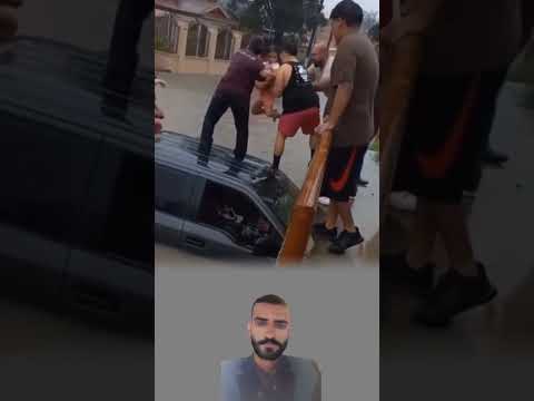 بفضل الله ثم بسواعد أولئك الشباب خرج الأطفال من السيارة سالمين رغم هيجان السيل  