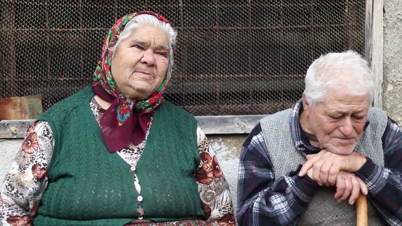 В прегръдките на планината. Тешово