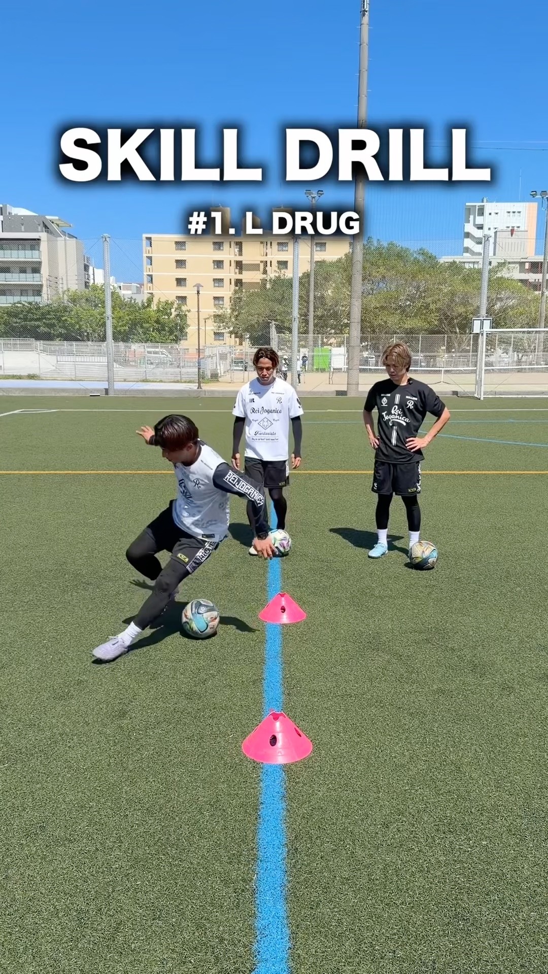 Two 1v1 Skills to Train⚽️ #football #soccer - YouTube