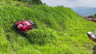 ATEX ハイブリッドラジコン草刈機「神刈」始動実演 - YouTube