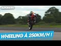 Moto  il tient  plus de 250 kmh en wheeling  