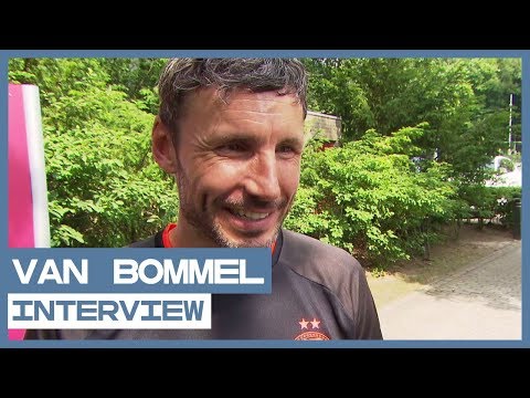 INTERVIEW | Van Bommel over Bergwijn, Afellay en Angeliño
