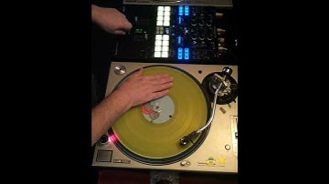 Scratching Day 97.   yellow record chirps 🐤