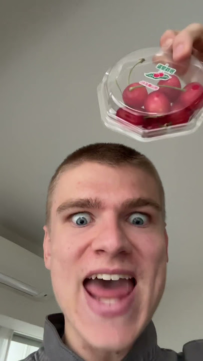 Trying Japanese fruit for the first time 🥲