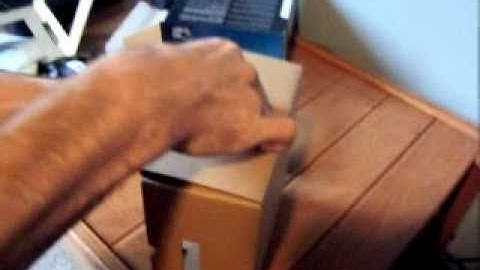 Unboxing : Intel Core I7 960 processor.