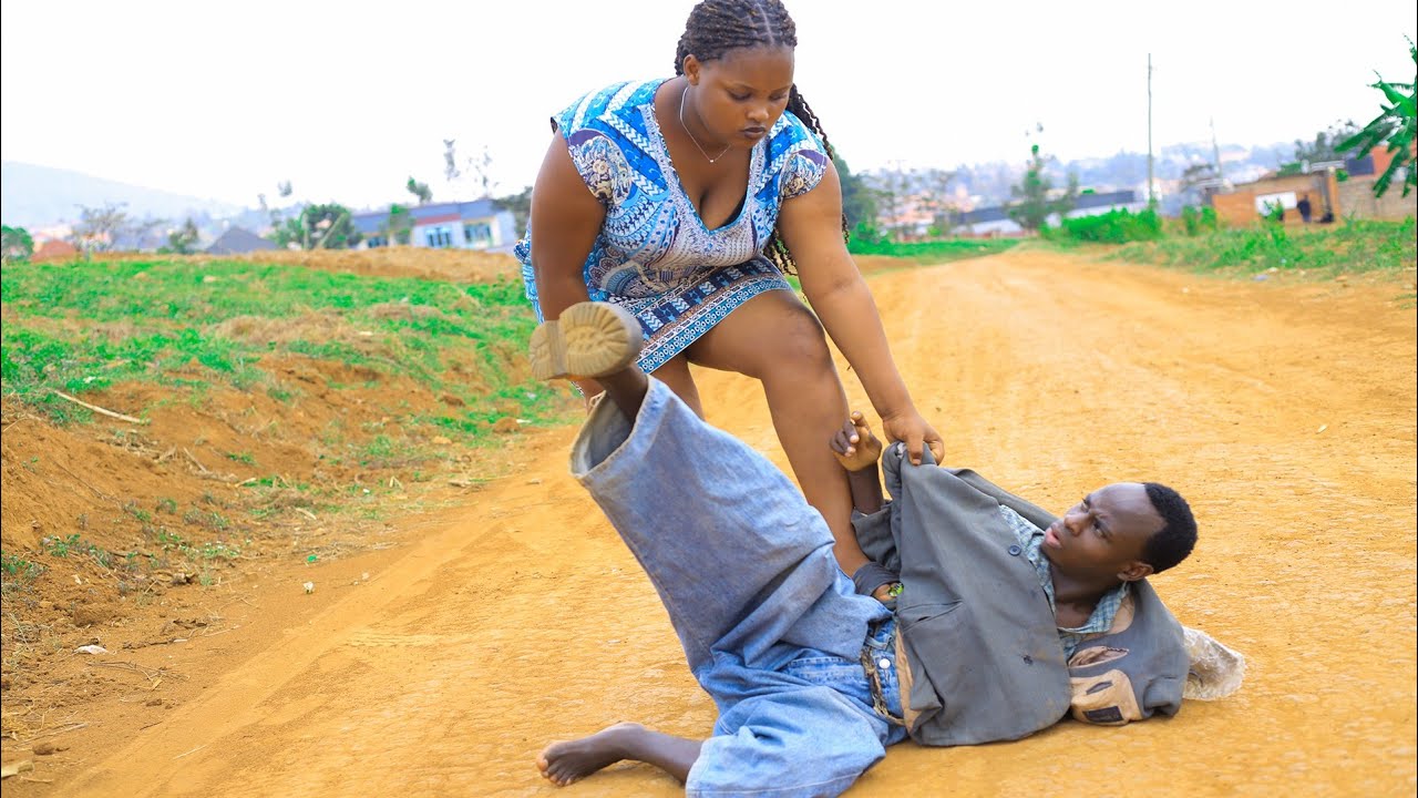 DANIZZO NA NYIRABUJA BARWANIYE MUMUHANDA BENDA KWICANA