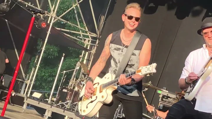 Eclipse - Roses on your grave, opening song, Live at Luppolo in Rock 2023