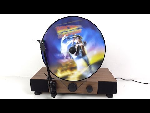The Gramovox Vertical Turntable - REVIEW