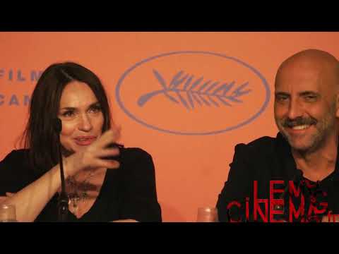 #Cannes2019 - Lux Aeterna - Béatrice Dalle   Cash !