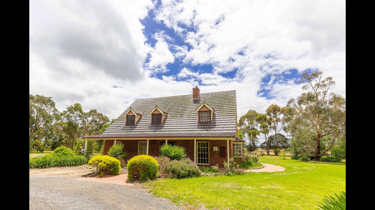 JOHN ELLIMAN REAL ESTATE 5967 Campbell St Maffra Vid1 YouTube