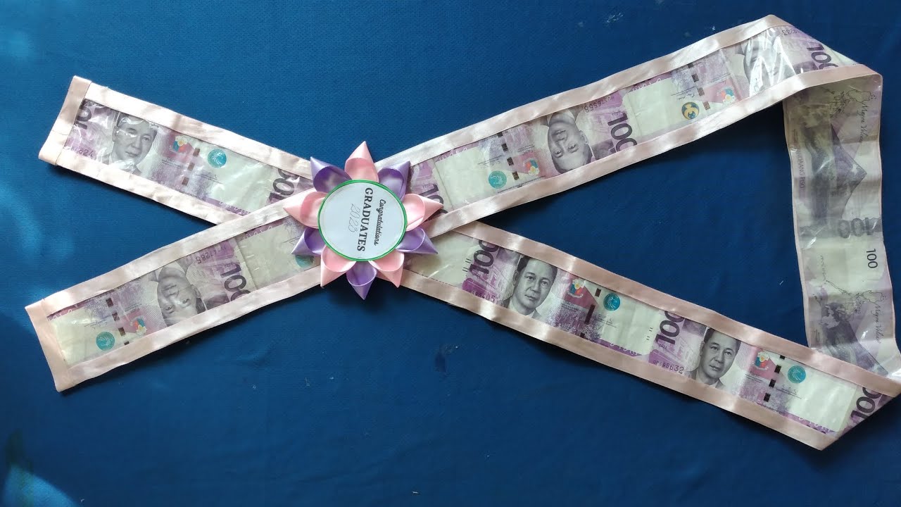 how to make money garland for graduation diy money garland graduation