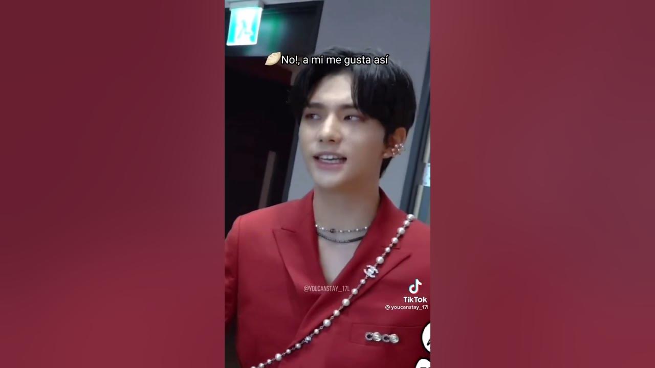 video del corte de pelo de Hyunjin 💇‍♂️ - YouTube