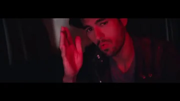 Enrique Iglesias   EL BAÑO ft  Bad Bunny