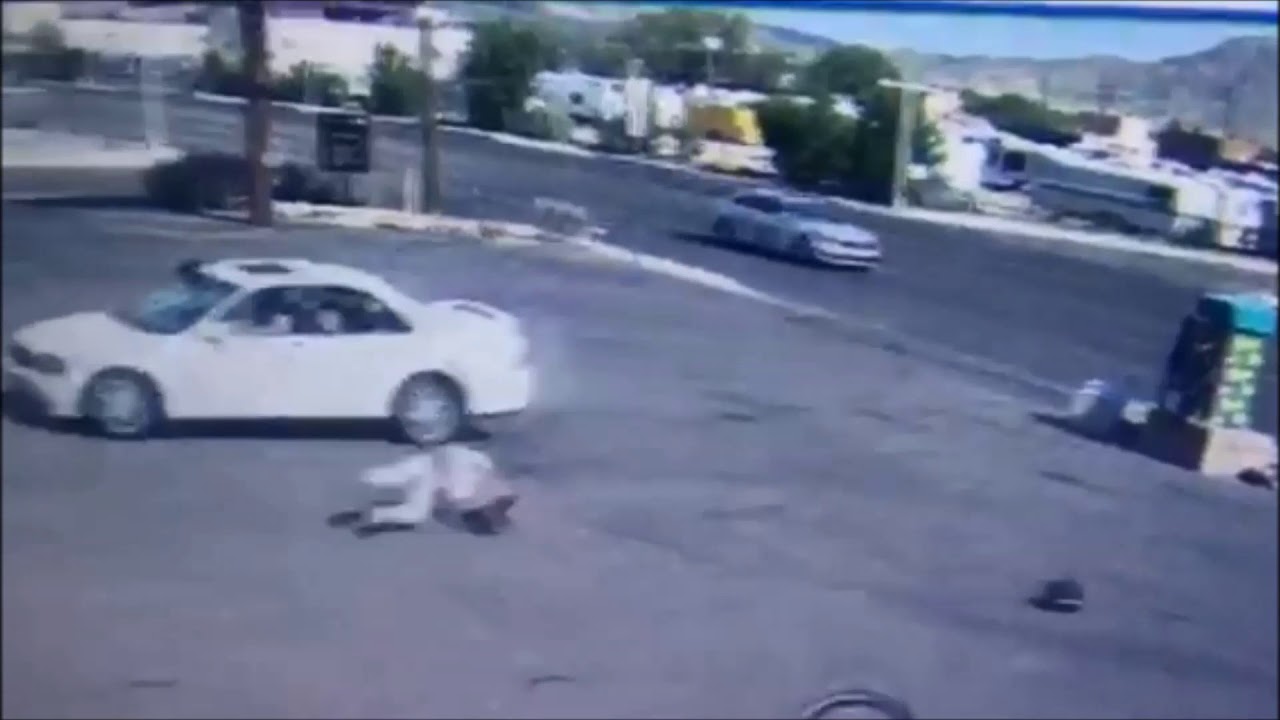 Cyclist Seriously Injured After Colliding With Car in Albuquerque - YouTube