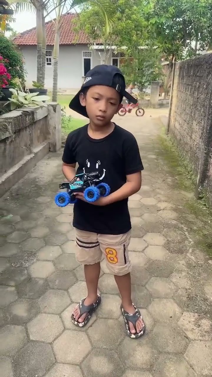 Vidio kocak dan gokil @nyaikembang1nyaikembang1 /misteri gang sempit?