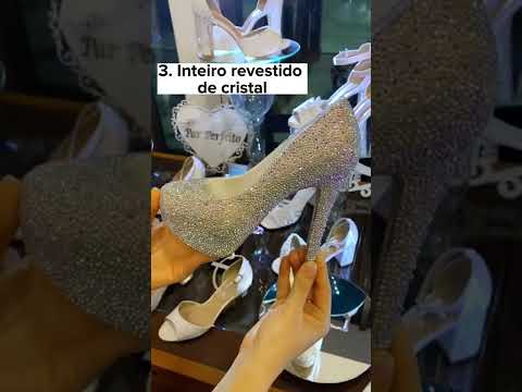 Vídeo: Como selecionar sapatos para usar com seu vestido de noiva: 10 etapas