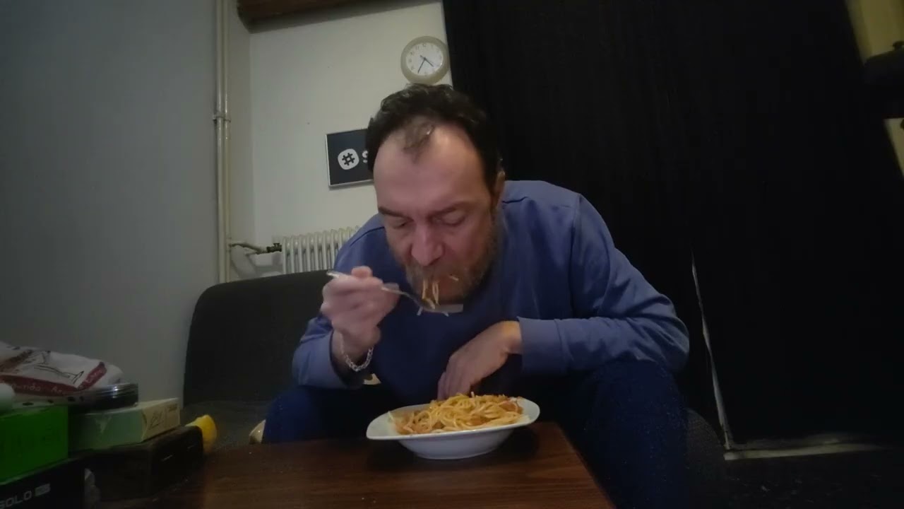 Διαμαντής Νάνος Τεραστια τονομακαρονάδα