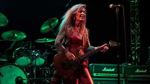 Lita Ford - The Bitch Is Back - 6-7 18